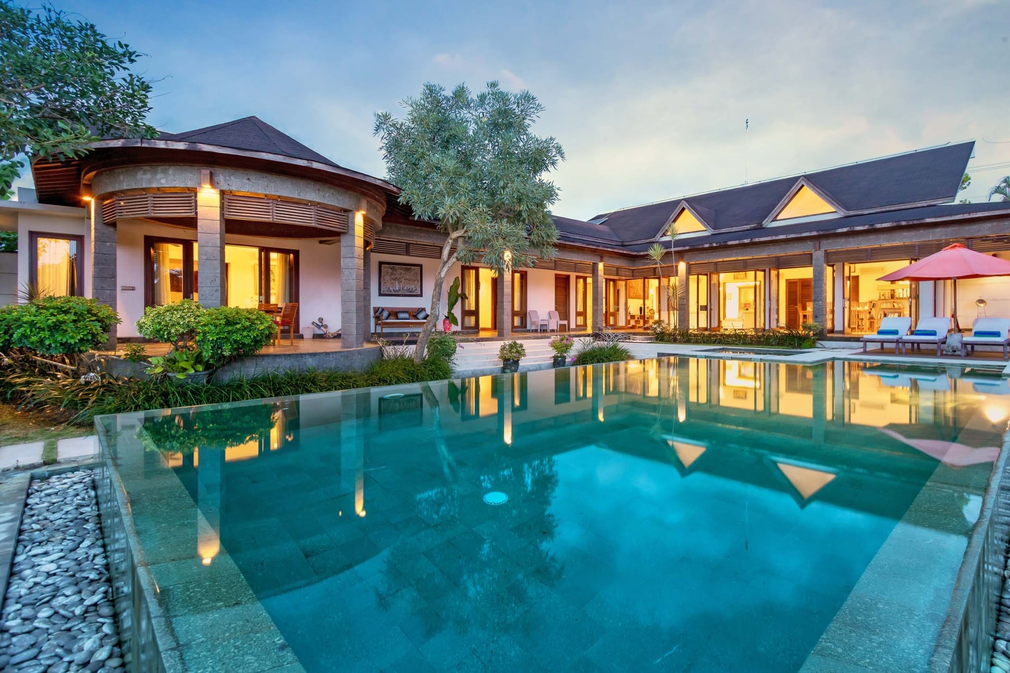 villa-gaya-asmara-ubud-bali-villas-retreats-swimming pool