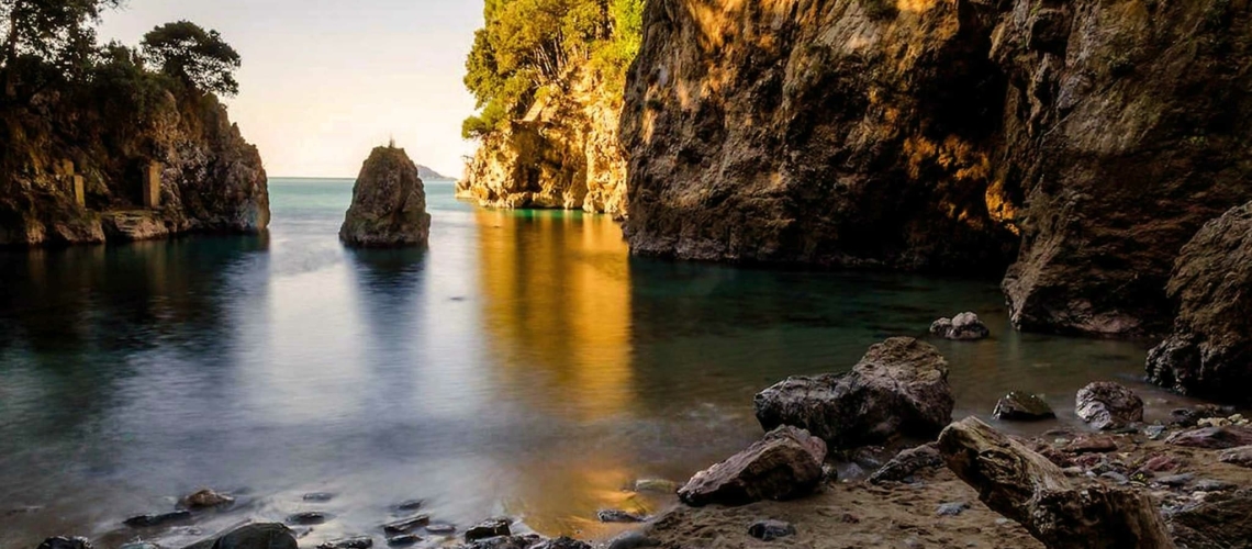 cinque terre hidden beaches caletta lerici